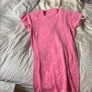 SOLD DO NOT BUY lululemon shirt